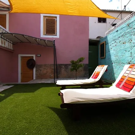 Authentic Stone House With An Outdoor Living Vikendica *